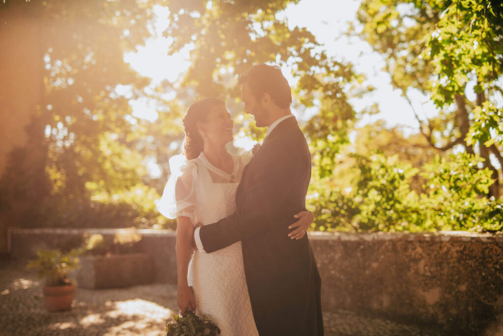 A Festa Aluga organiza eventos como casamentos, eventos corporativos e festas. Os serviços disponíveis são decoração, planning e aluguer de material.