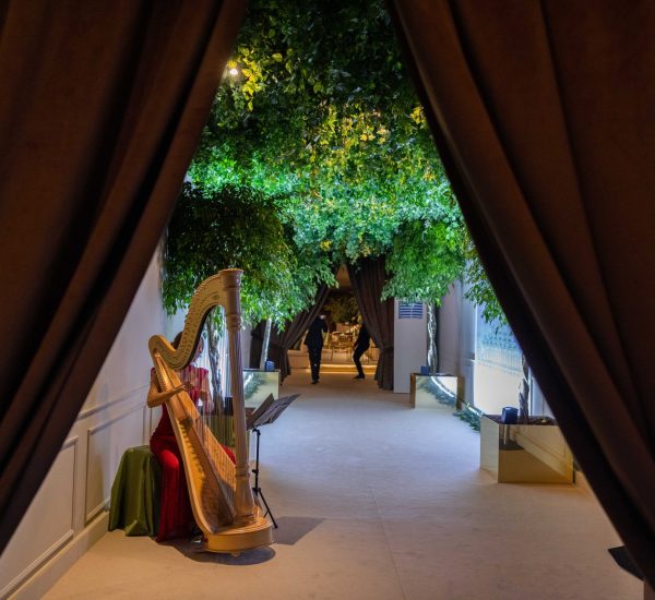 A Festa Aluga organiza eventos como casamentos, eventos corporativos e festas. Os serviços disponíveis são decoração, planning e aluguer de material.