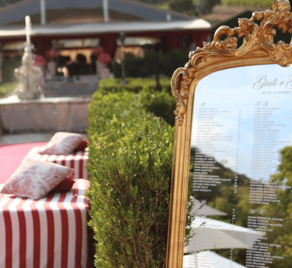 A Festa Aluga organiza eventos como casamentos, eventos corporativos e festas. Os serviços disponíveis são decoração, planning e aluguer de material.